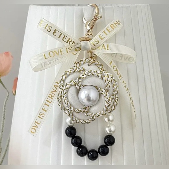 THREE PIECE CHARMS/KEYCHAINS - Picture 5 of 8